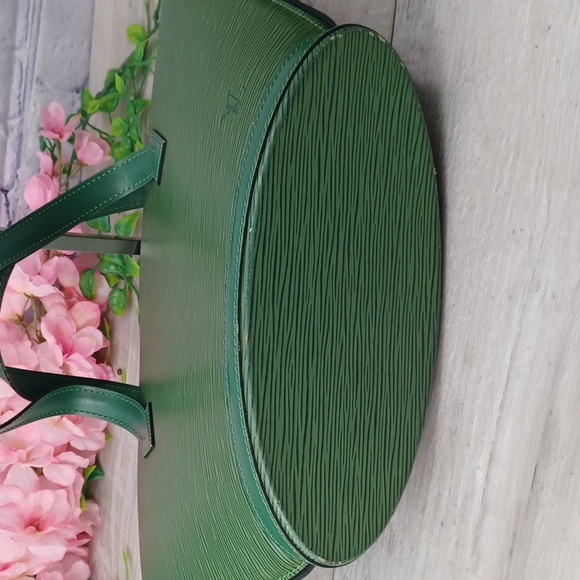 Louis Vuitton Saint Jacques Green Epi - Picture 9 of 15